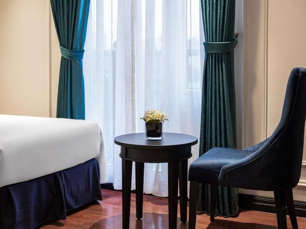 Flower Hotel Hanoi Exterior foto